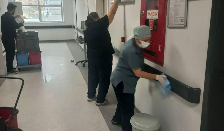ADÜ Hastanesi hematoloji servisinde hijyen çalışması
