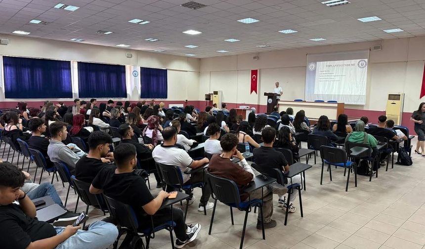 Bozdoğan MYO'da öğrencilere oryantasyon toplantısı gerçekleştirildi