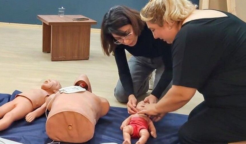 Efeler Belediyesi personeline ilk yardım eğitimi