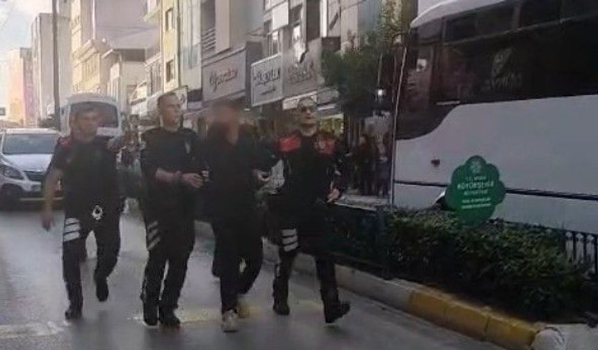 Eski eşinin babasına ait iş yerine silahla gitti, gözaltına alındı