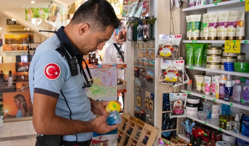 Kuşadası'nda ticari işletmelere sıkı denetim