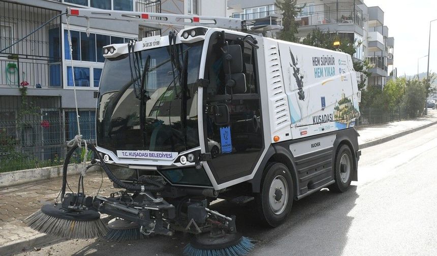 Kuşadası'nın dar sokakları 'Küçük Dev'e emanet