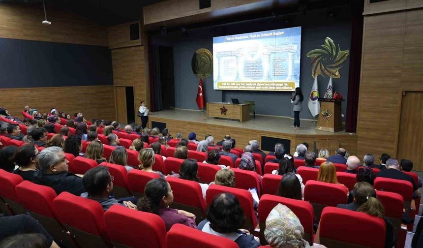 Nazilli'de öğretmenlere okul güvenliği eğitimi verildi