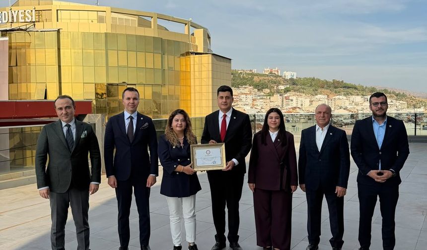AYSO YÖNETİM KURULU BAŞKANI GÖKHAN MARAŞ MAZBATASINI TESLİM ALDI
