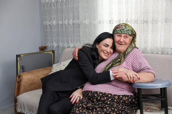 AK Parti'Lİ Sarıbaş, “Gönül Buluşmaları” Programında Karpuzlu'da