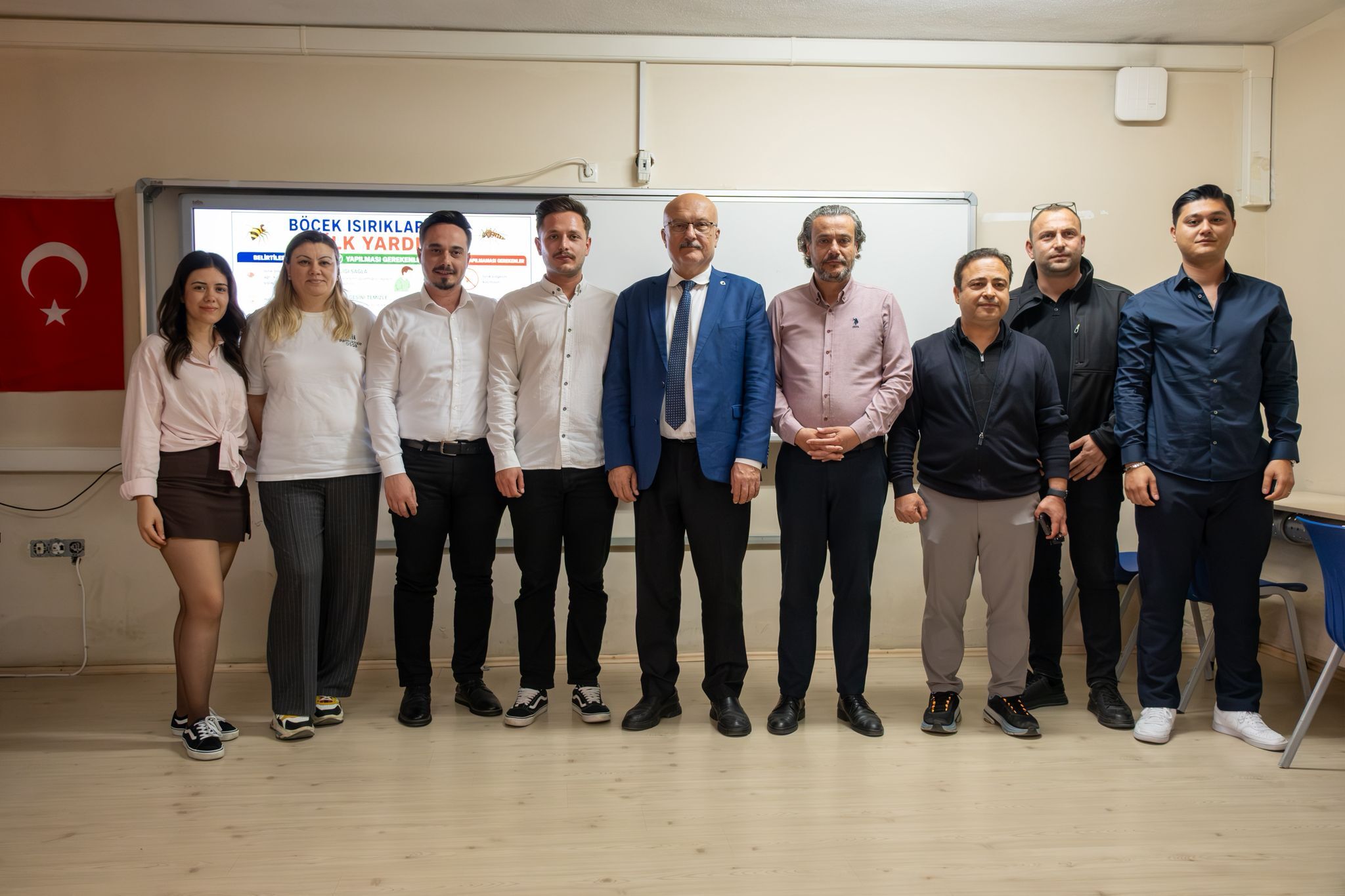 Efeler'de öğrencilere iş güvenliği ve ilk yardım eğitimi