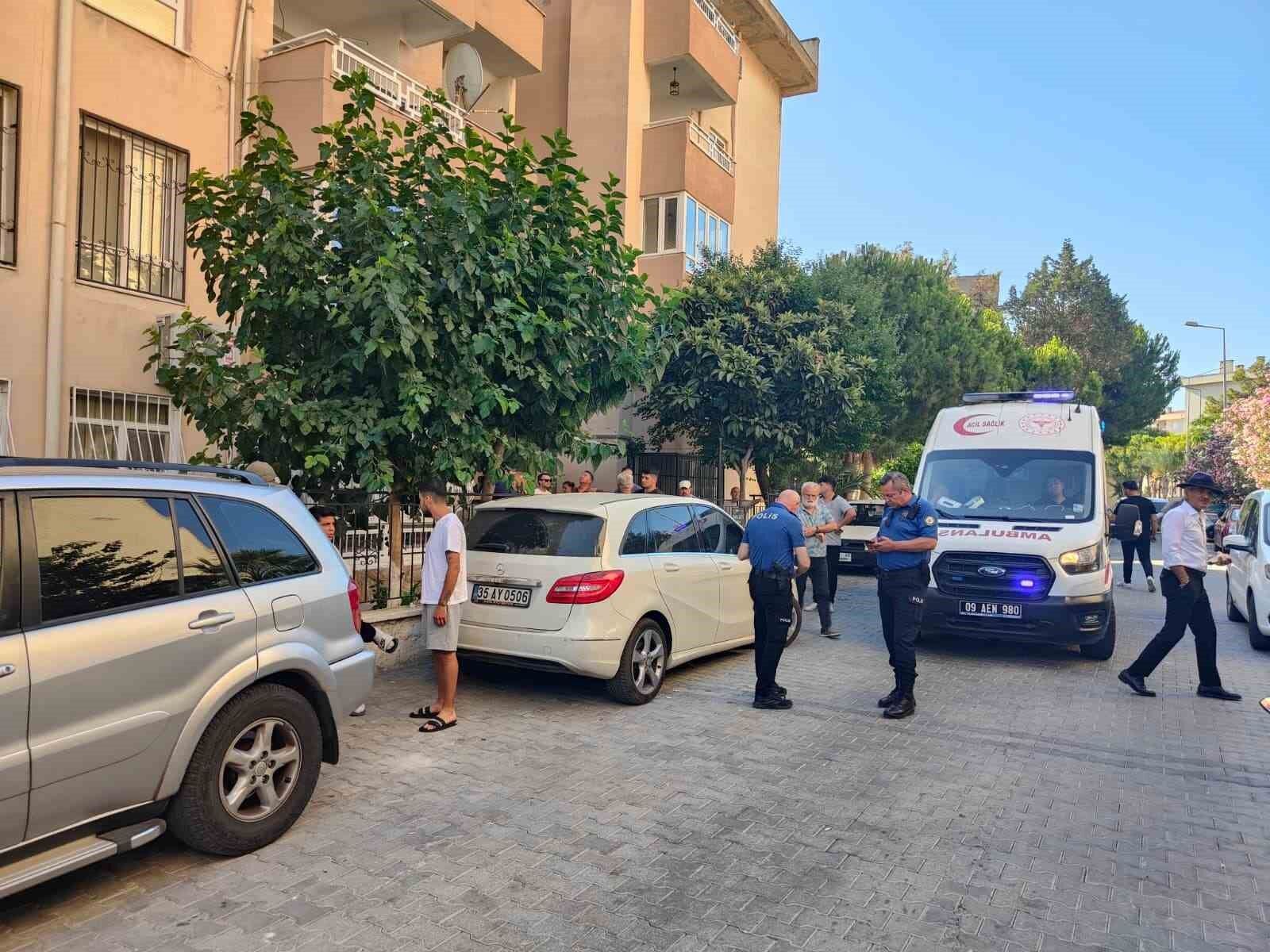 Kuşadası'nda 5. kattan düşen yaşlı adam yaşamını yitirdi