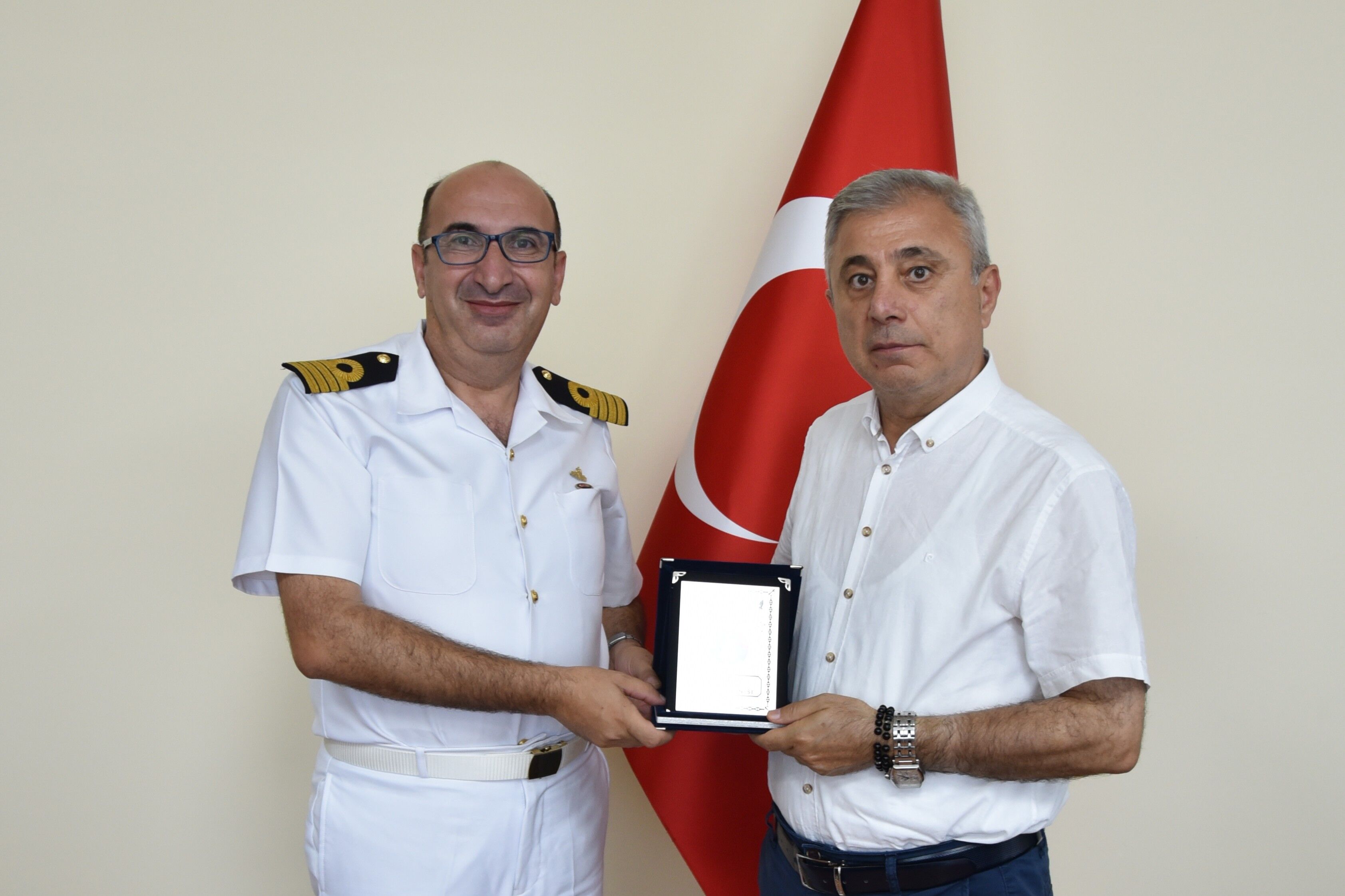 Didim Garnizon Komutanı Erkut Arslan'dan Didim Ticaret Odası'na Veda Ziyareti