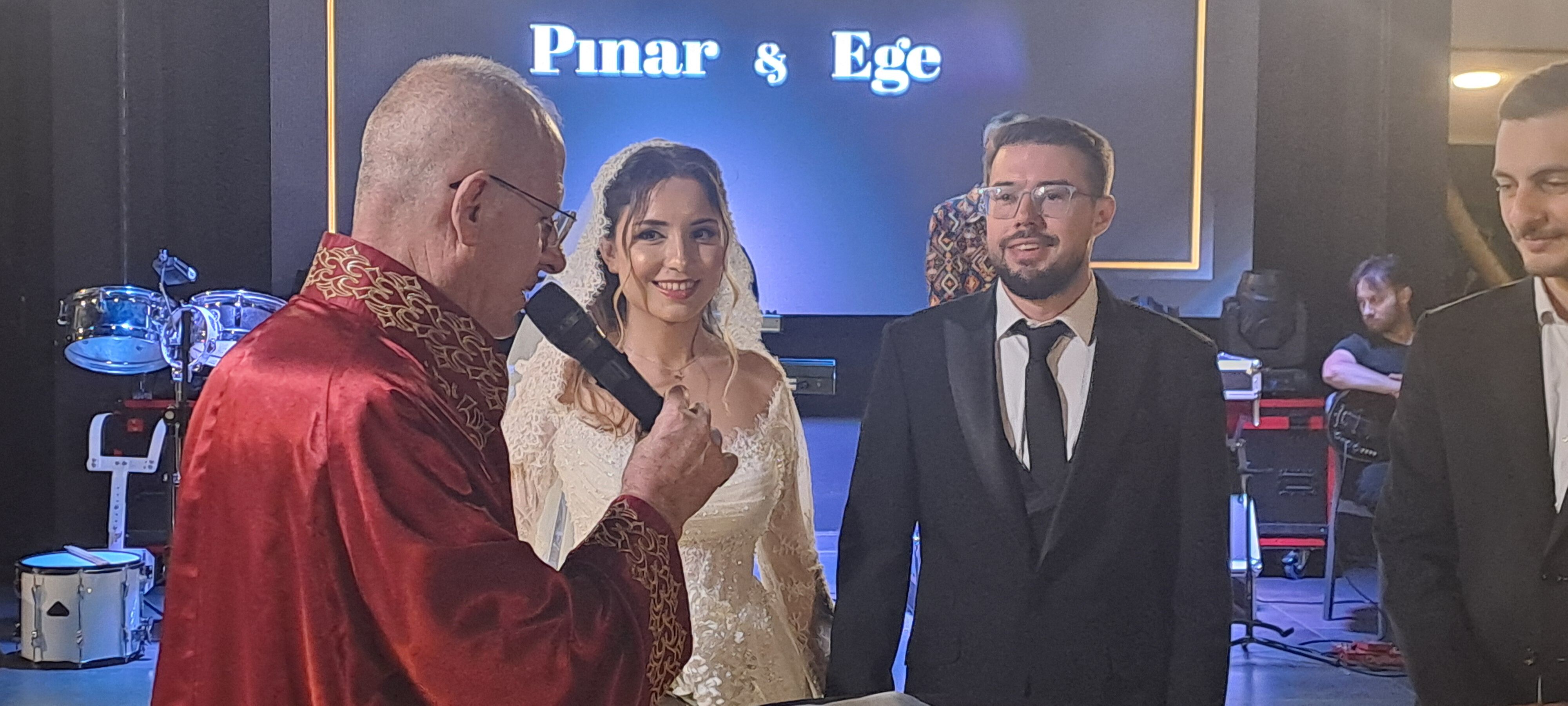 ADÜ Öğretim Üyesi Sadi Yılmaz’ın Mutlu Günü: Ege ve Pınar Çifti Dünyaevine Girdi