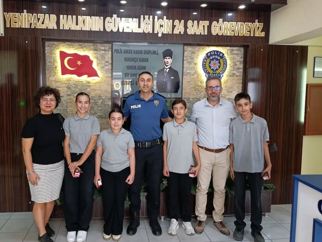 Yenipazar'da öğrenciler Emniyet Amirliği'nde ağırlandı